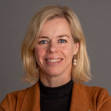 Elisabeth Bremer (375x375)