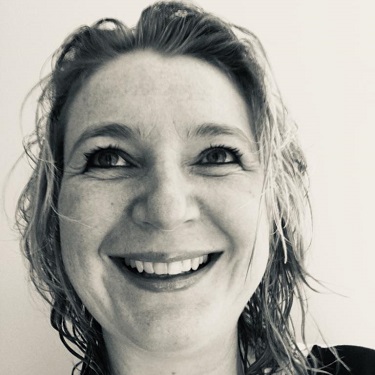 Daphne Kolk (375x375)