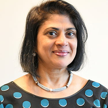 Sharda Poelloe (375x375)