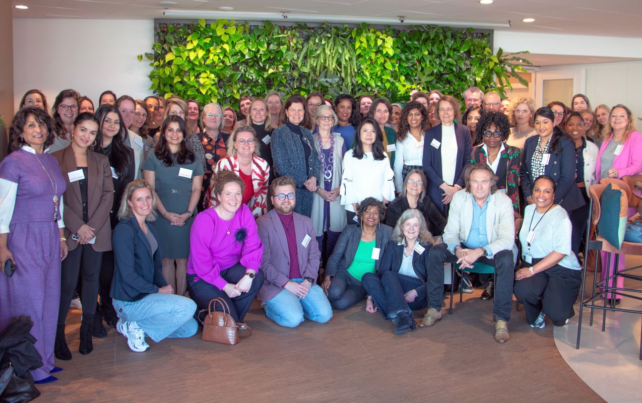 Groepsfoto Viering Internationale Vrouwendag 2025